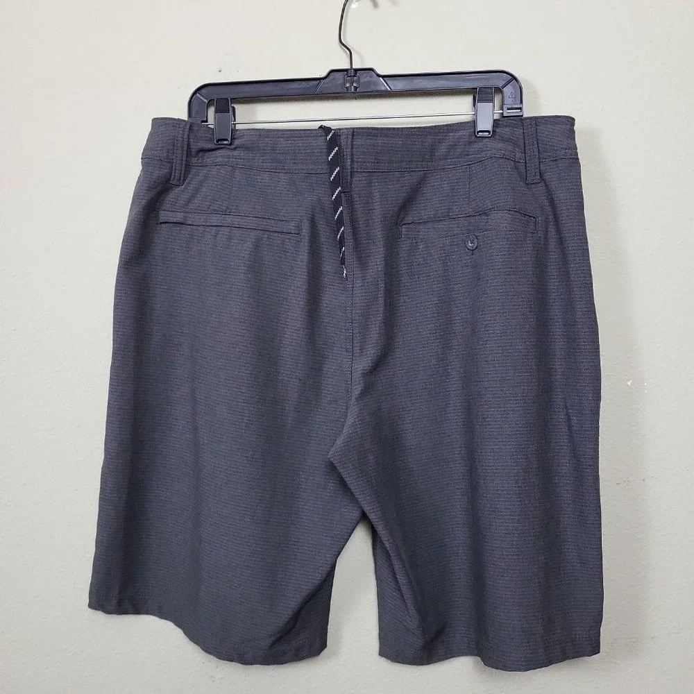 Hang Ten Men's Size 36 Performance Board Short Charcoal Gray Stripe Beach Casual